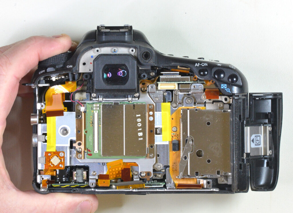 Canon EOS 7D Main PCb Removed scaled