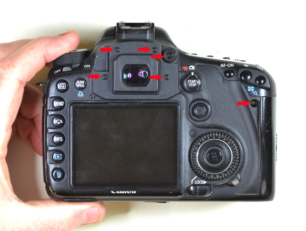 Canon EOS 7D Rear Screws scaled