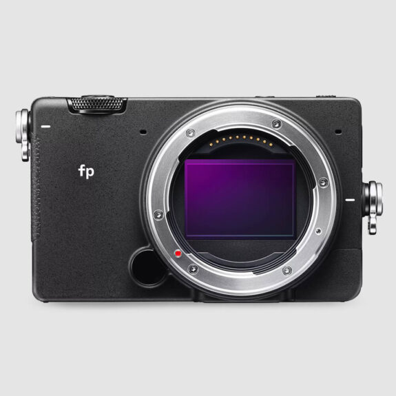 Cinema Camera Full Spectrum Conversion Service zcam - sigma_fp_mirrorless_digital_camera_1570735383000_1493858