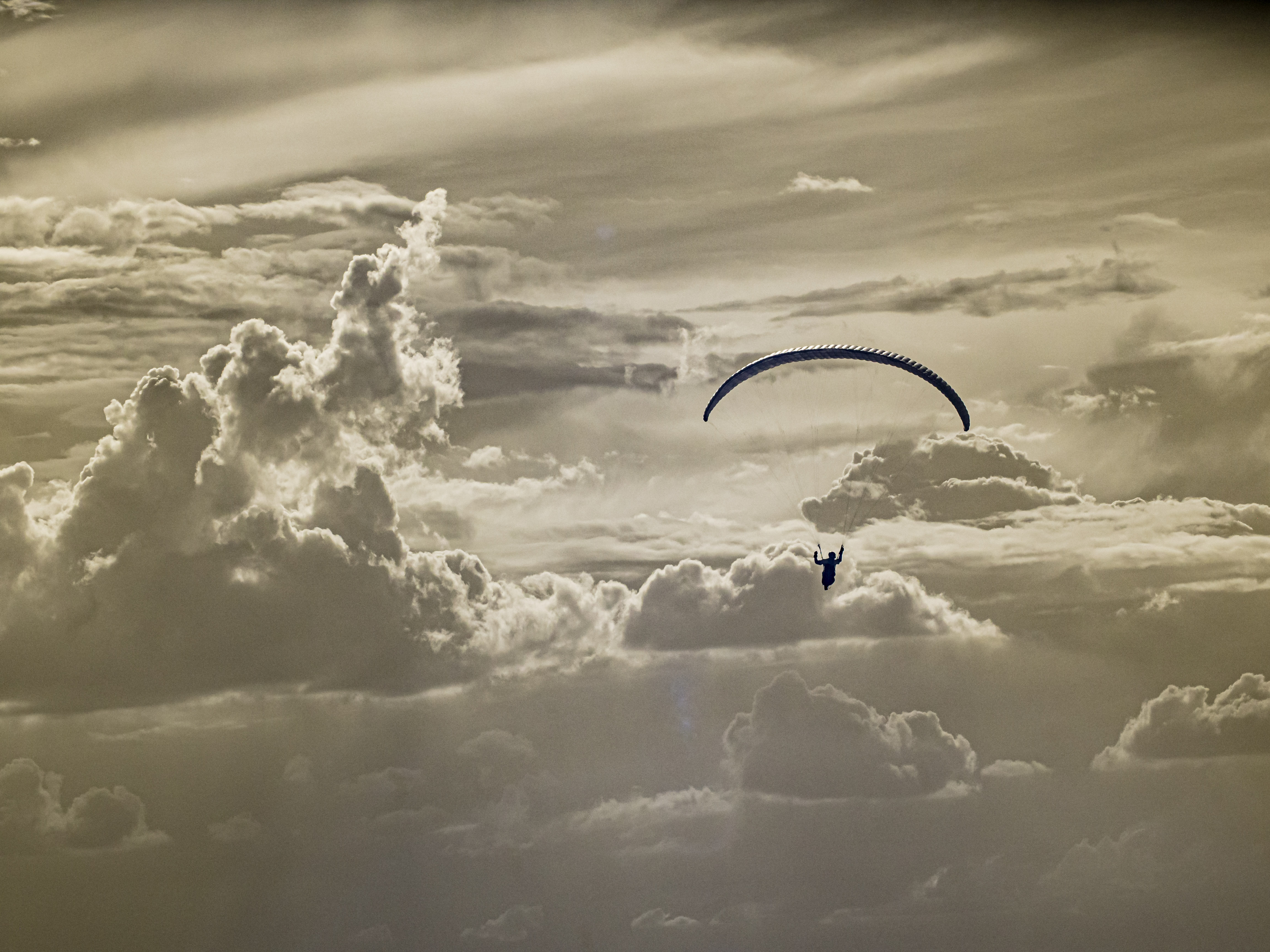 Paragliding 1774 fc4ff2f7 50d4 4dce adb9 5e1f69691501
