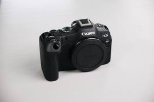 Canon R8 Teardown