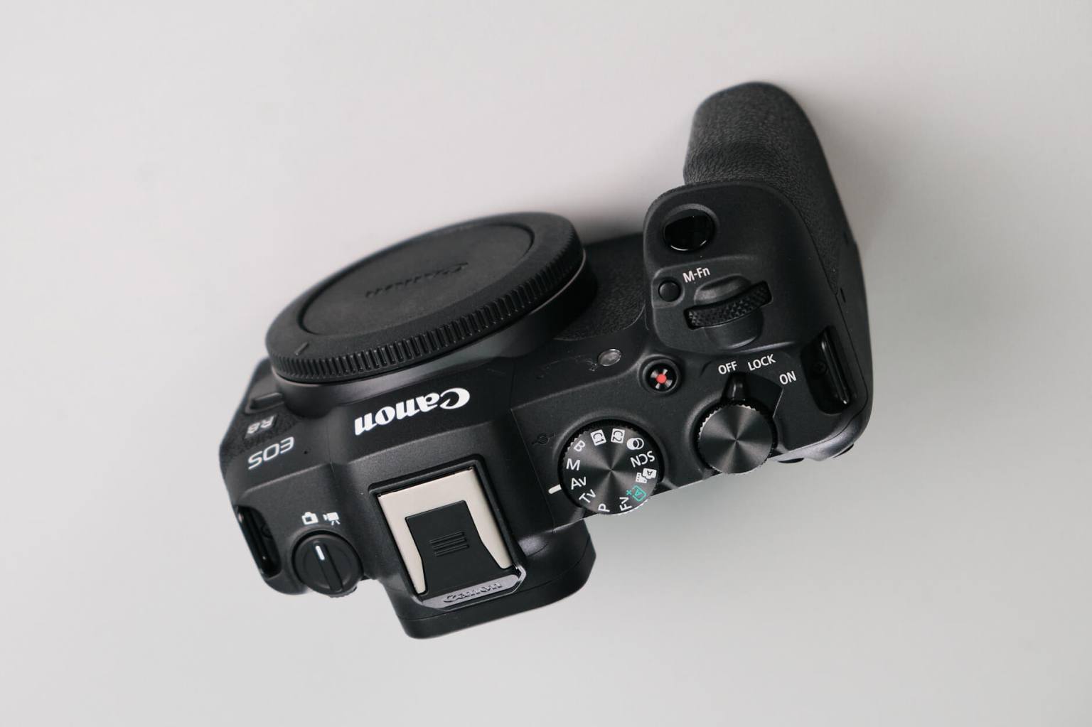 Canon R8 Teardown – Kolari Vision 2026