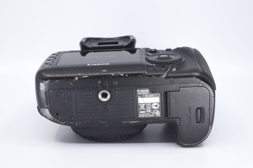 Canon EOS 5D Mark III 172028007240 3