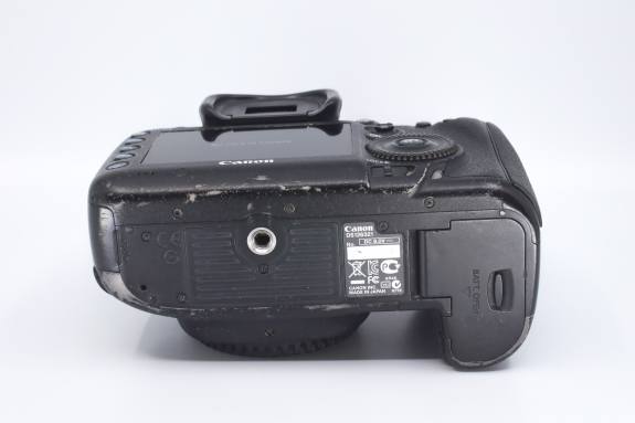 Canon EOS 5D Mark III 172028007240 3 scaled