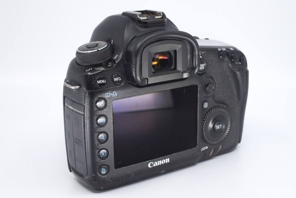 Canon EOS 5D Mark III 172028007240 4
