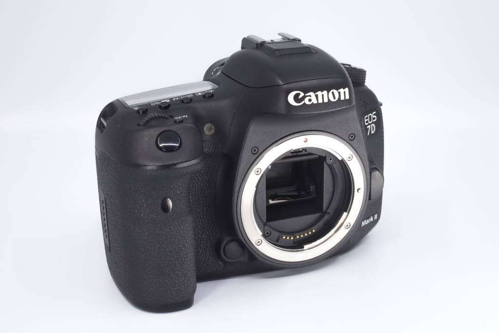 Canon 7D II DSLR Camera (Used)