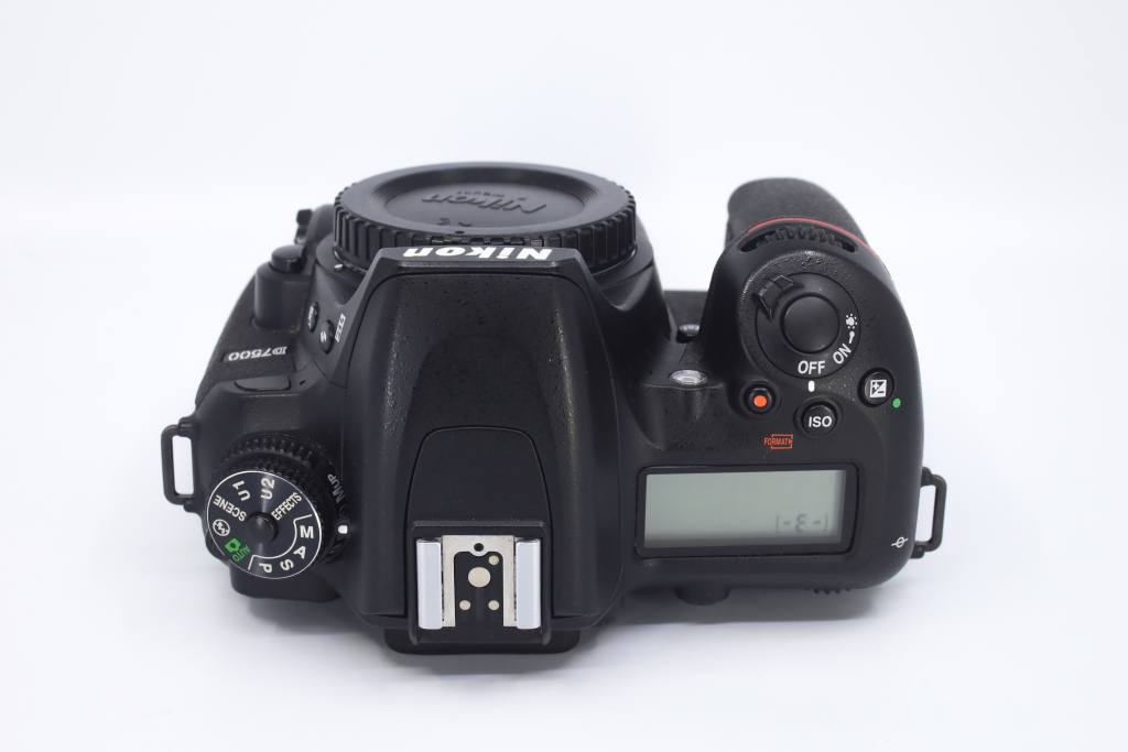 Nikon D7500 3001857 1