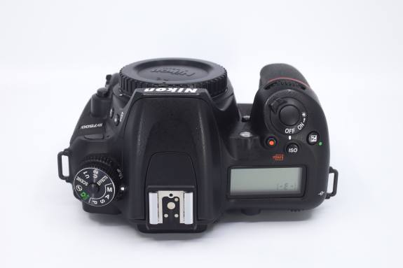 Nikon D7500 3001857 1 scaled