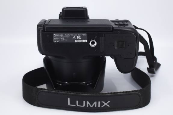 Panasonic Lumix FZ200 WK5CA001166 2 scaled