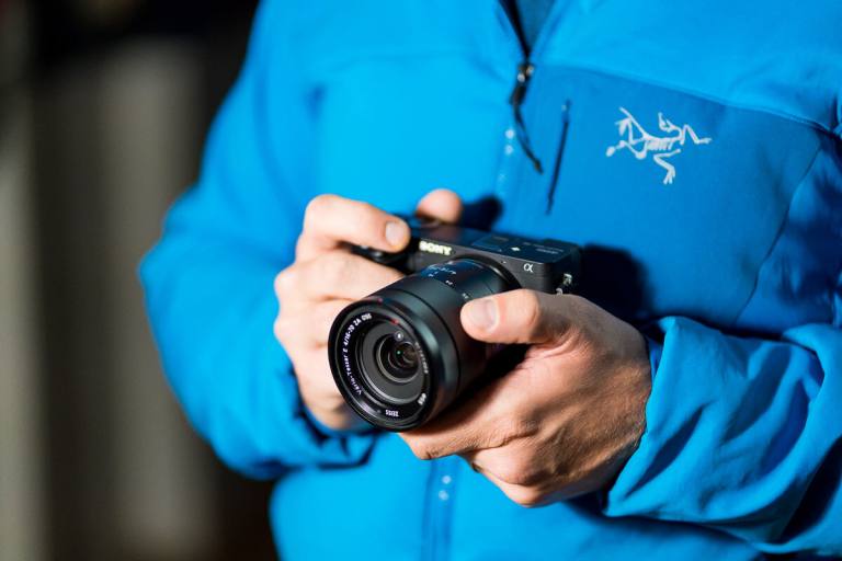 Learning to Shoot in Manual Mode