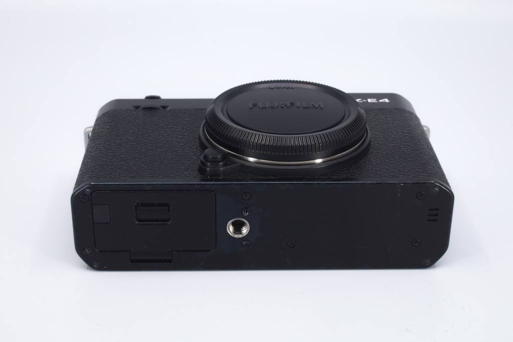 Fujifilm X E4 1S003484 1