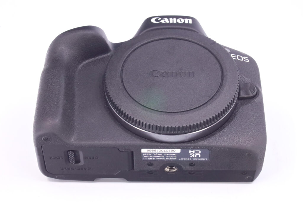 Canon R50 062070019958 1