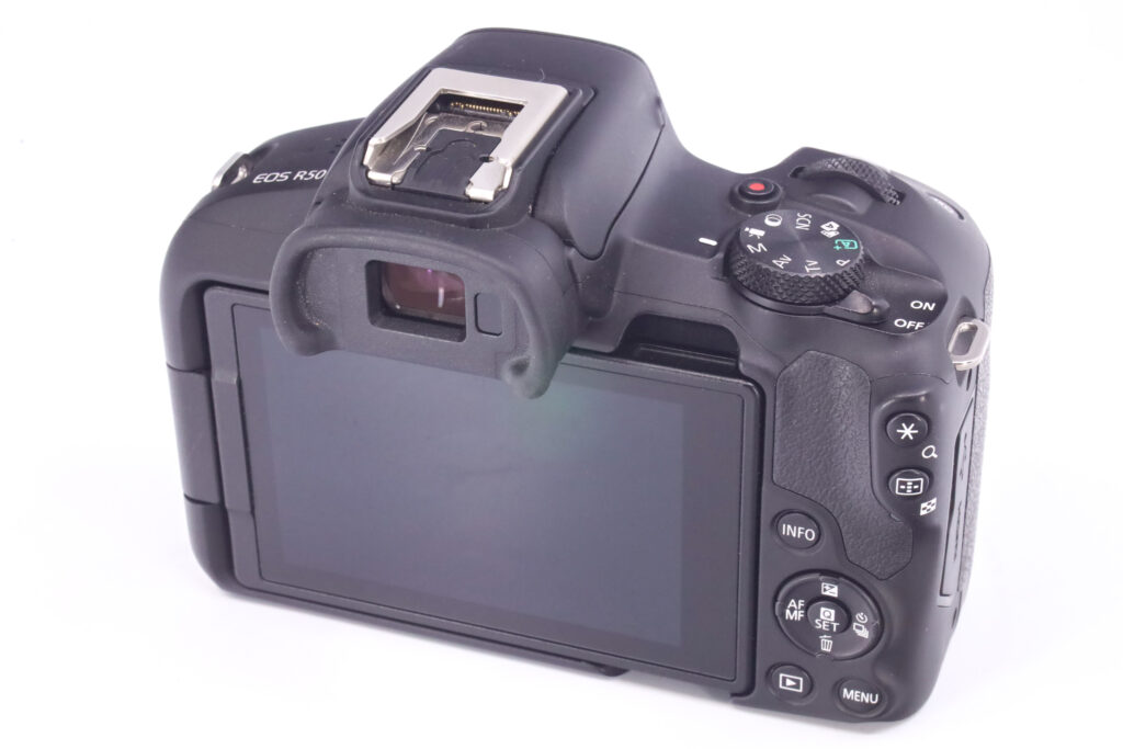 Canon R50 062070019958 3