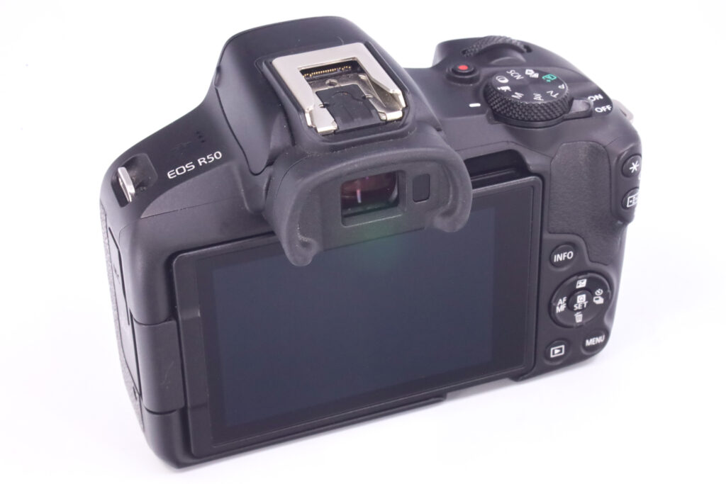 Canon R50 062070019958 4