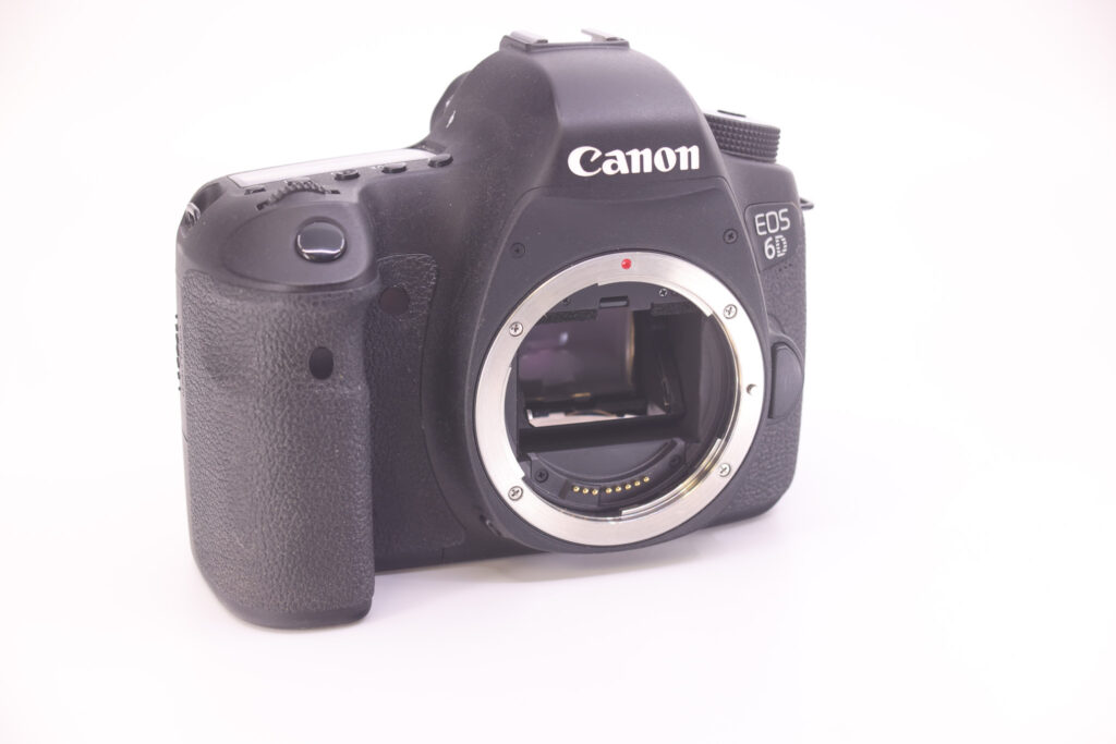 Canon 6D DSLR Camera (Used)