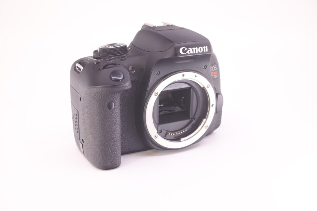 Canon T6i Infrared 590nm Converted DSLR Camera (Used)