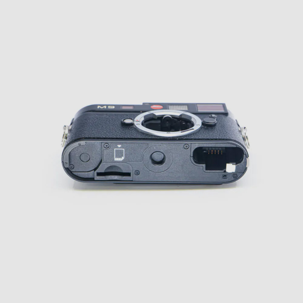 Leica M9 Digital Camera Corrosion Proof Sensor #L79M9B6111   DW8A3165