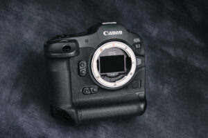 Canon EOS R3 Teardown & Disassembly - featured image
