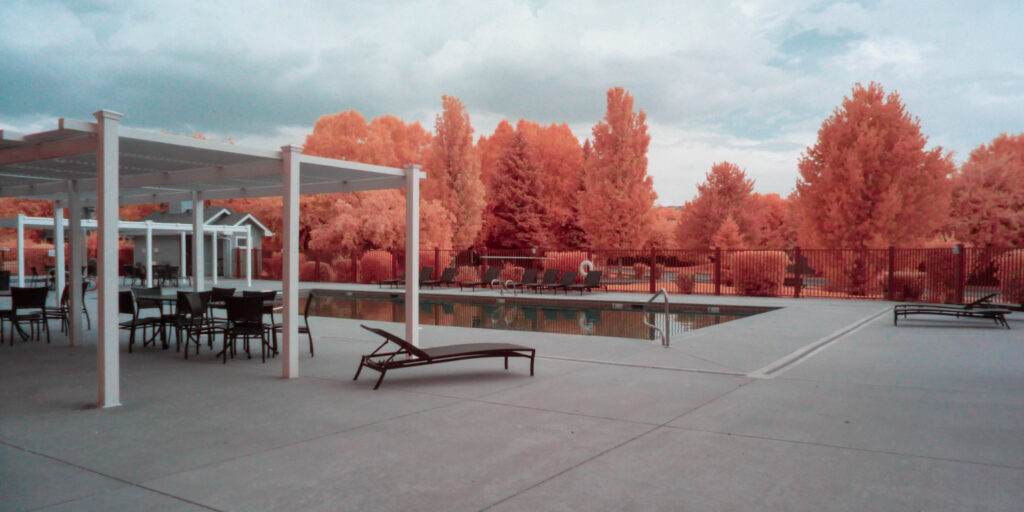 poolside ir d10f2c77 f2a6 4e27 985d 21a3cd0d3c33