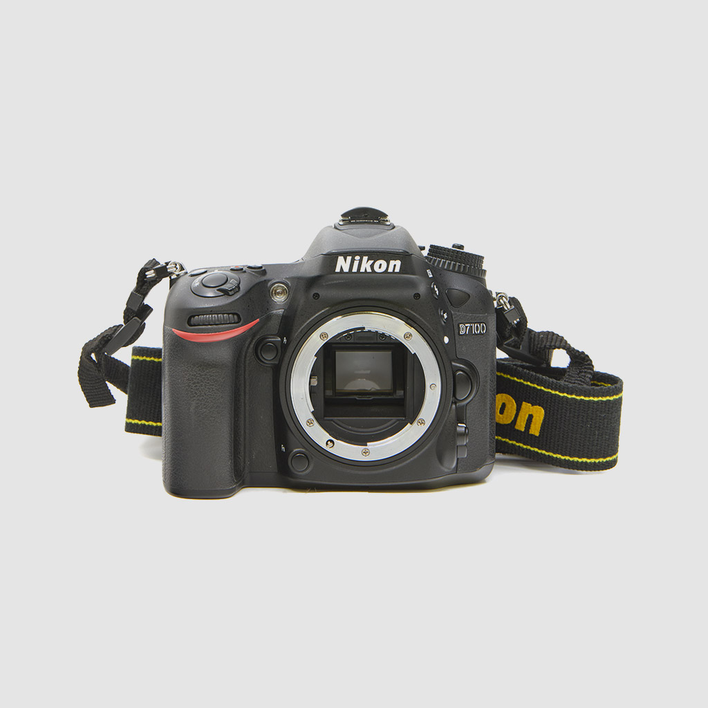Nikon D7100 590nm Converted DSLR Camera (Used)